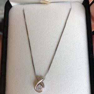 COPY - Sterling silver diamond flower necklace